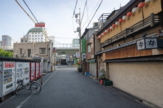 千日前ゴールデンフタバプラザの周辺