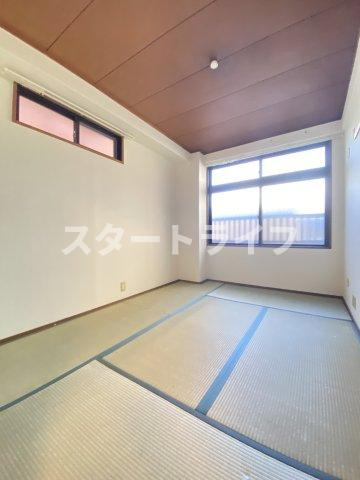 大阪市淀川区十三東２丁目の賃貸マンションの和室
