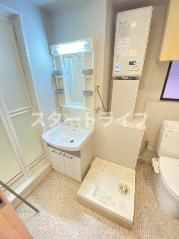 大阪市淀川区十三東２丁目の賃貸マンションの洗面所