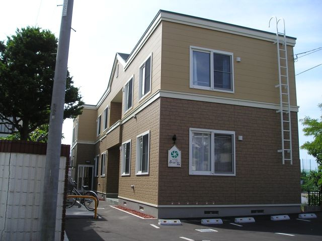 ルミエール西岡（旧こぶし台マンション）
