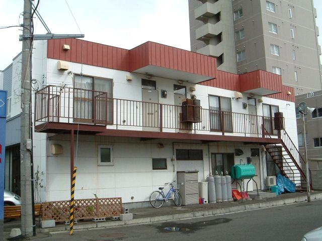 コーポシャトー