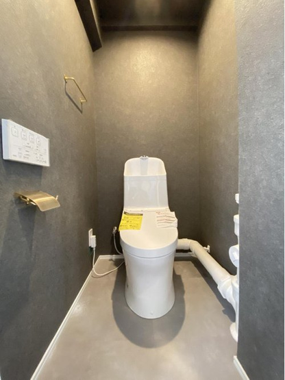 【トイレ】 | 湘南台駅前分譲共同ビル | コンパクトで使いやすいトイレです