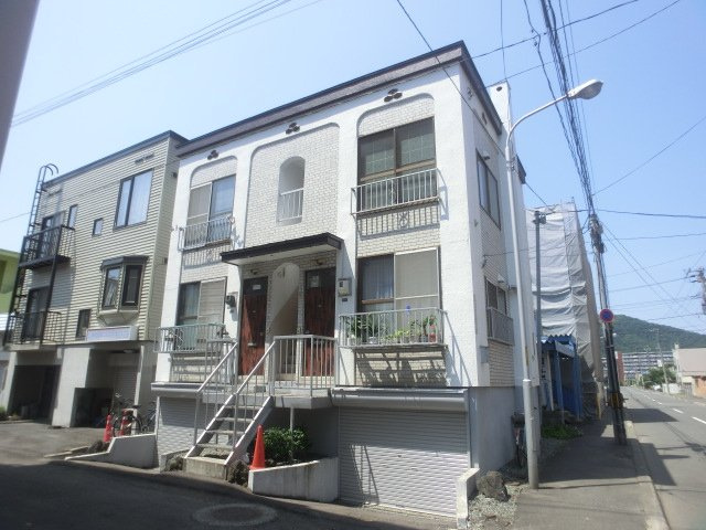 コーポ手塚（旧ハイツ手塚）