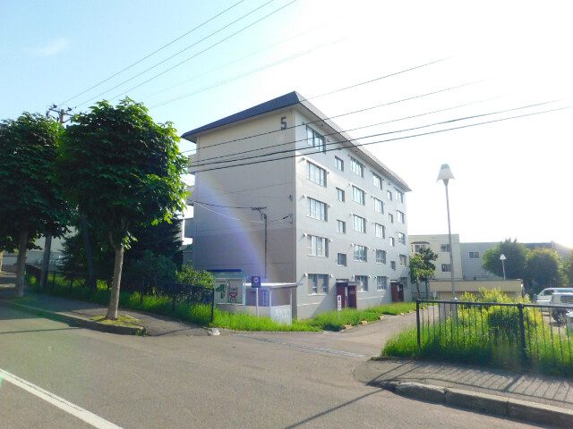 札幌西月寒団地５号棟