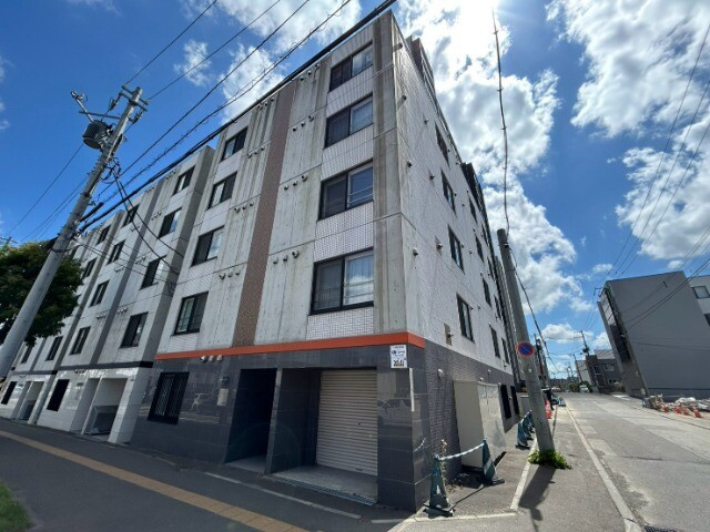 カレラ月寒中央