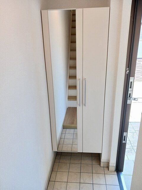 カーサカルムの玄関