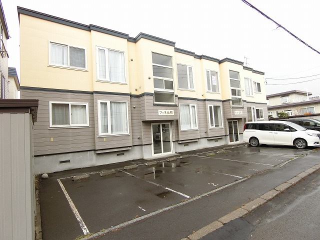 フィネ元町