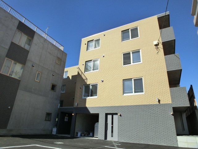 CARRERA東札幌(カレラ)