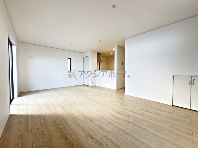 清瀬市下宿1丁目・全9棟　新築一戸建　9号棟の居間・リビング