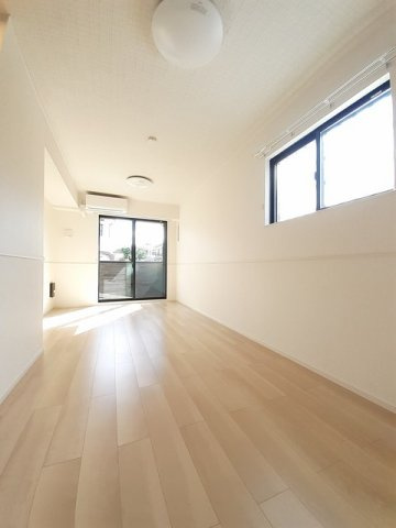 フォルトゥーナ　Ｂの居間・リビング