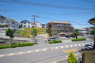 【展望】 | 【仲介手数料無料！！】町田市鶴川4丁目　築後未入居戸建て（全3棟）3号棟　4390万円