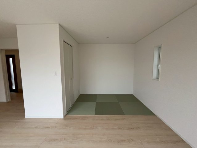 うるま市与那城屋慶名第6　クレイドルガーデン　新築戸建て　全4棟　3号棟の和室