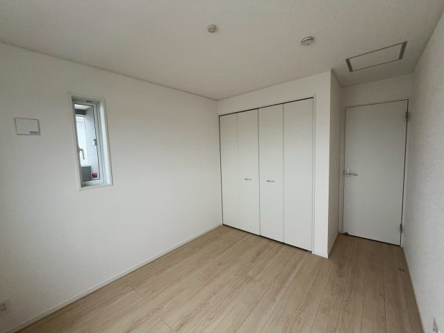 うるま市与那城屋慶名第6　クレイドルガーデン　新築戸建て　全4棟　3号棟の洋室