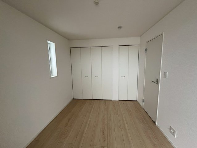 うるま市与那城屋慶名第6　クレイドルガーデン　新築戸建て　全4棟　3号棟の洋室