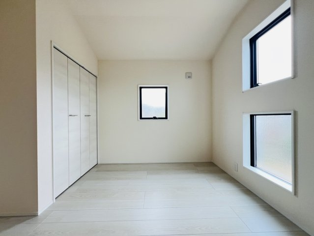 刈谷市井ヶ谷町井田26-2『仲介手数料無料』新築一戸建て・建売の洋室
