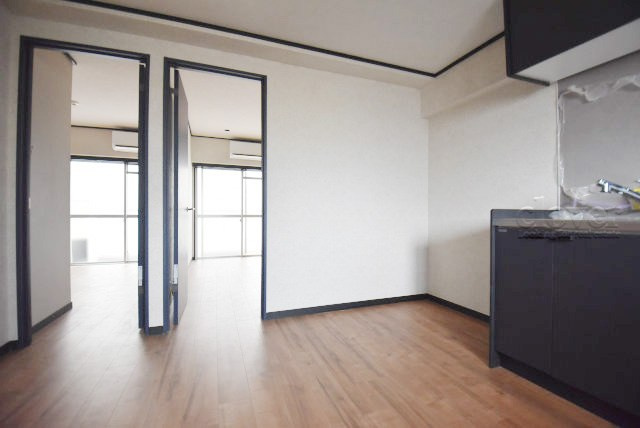 【ダイニング】 | 豊栄マンション | ダイニングキッチンから各居室