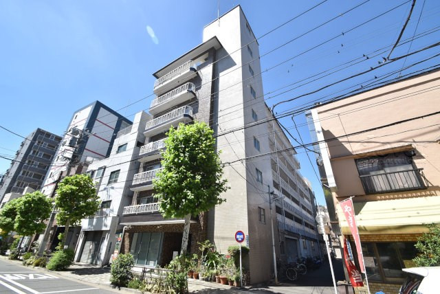 【外観】 | 豊栄マンション | 前面道路と外観の様子です～即日のご見学も可能です！お気軽にお問い合わせください！～