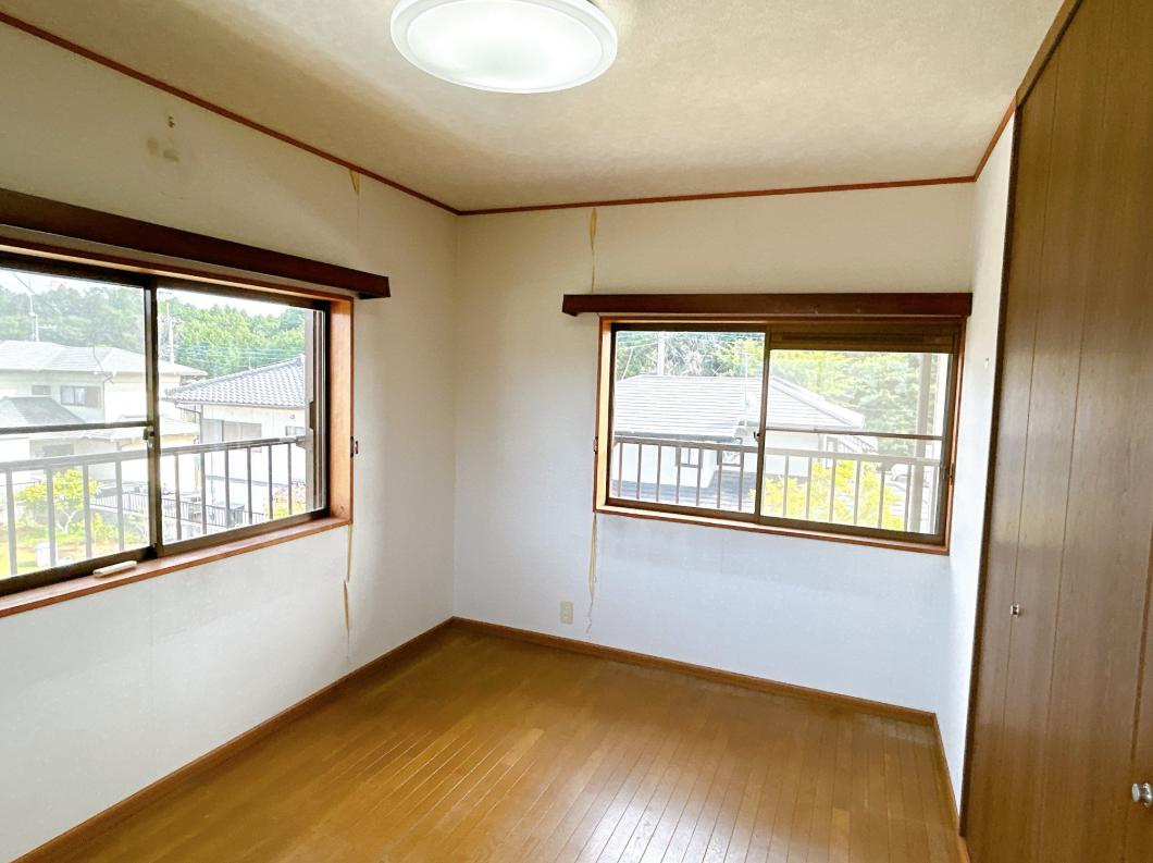 那珂市平野　中古戸建の洋室