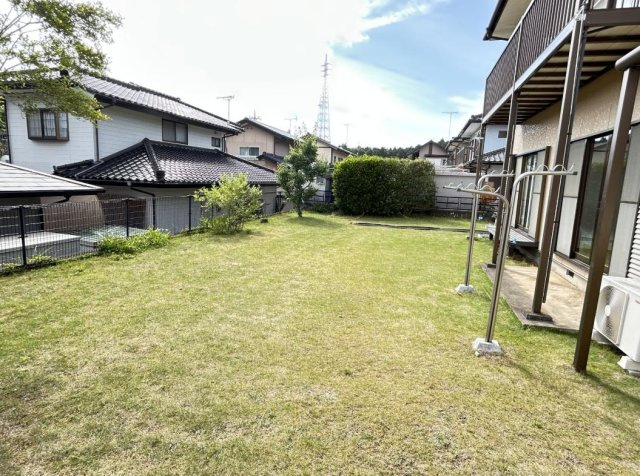 那珂市平野　中古戸建の庭