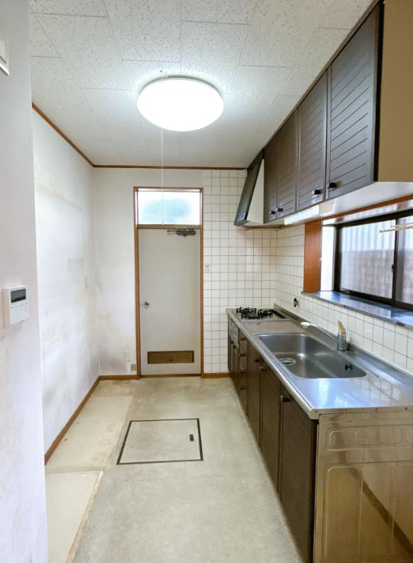 那珂市平野　中古戸建のキッチン