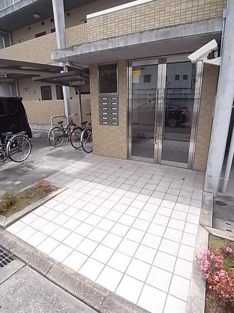 エダム武庫之荘のエントランス