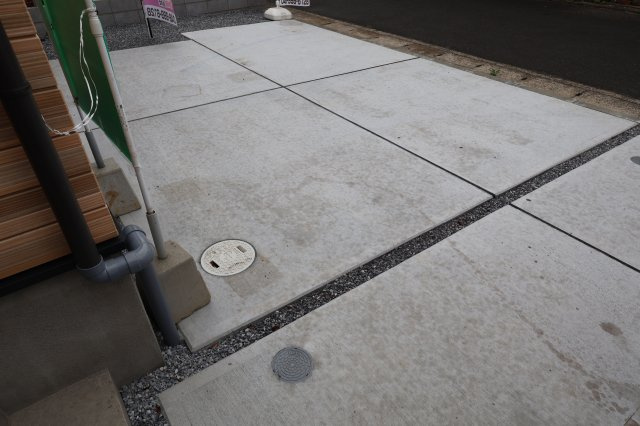 《仲介手数料無料》越谷市千間台東２丁目481-10新築一戸建てKEIAI GRACEの駐車場