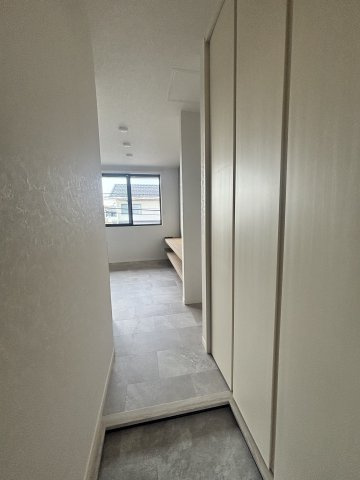 【玄関】レガーレ原尾島