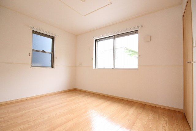 ピングーEASTの寝室|※お部屋により仕様が異なる場合があります※
