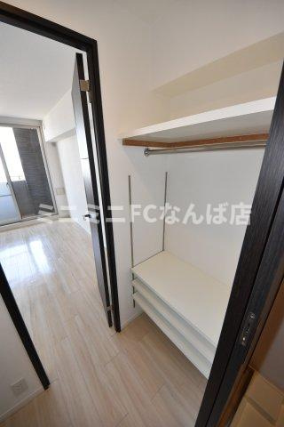 カスタリア堺筋本町の収納