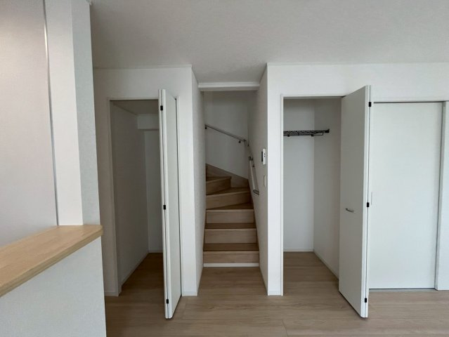 うるま市与那城屋慶名第6　クレイドルガーデン　新築戸建て　全4棟　4号棟の収納