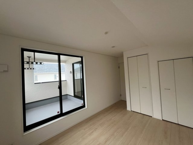 うるま市与那城屋慶名第6　クレイドルガーデン　新築戸建て　全4棟　4号棟の洋室