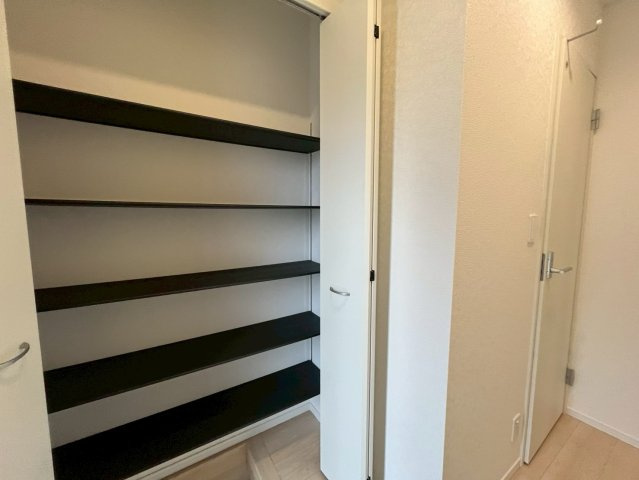 うるま市与那城屋慶名第6　クレイドルガーデン　新築戸建て　全4棟　4号棟の収納