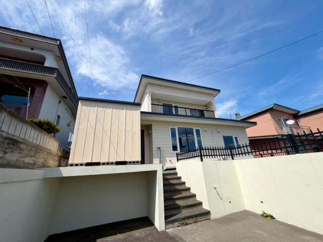 高栄東町２丁目貸家