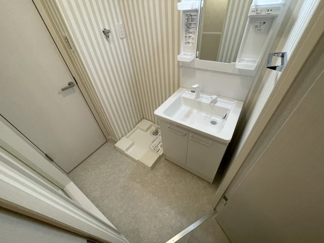 ミネルヴァ曰佐の洗面所|室内洗濯置場、洗面化粧台生まれ変わった洗面脱衣所で
お洒落で素敵なデザインです♪