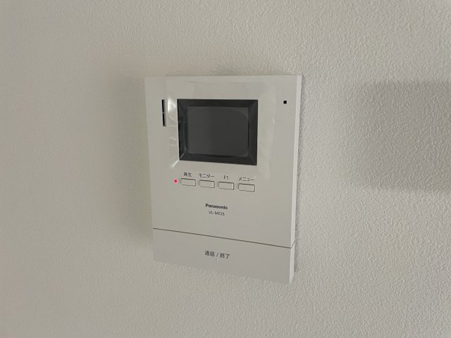 ミネルヴァ曰佐のセキュリティ|モニター付インターホン。リビングにエアコン１台♪
オールフローリング♪