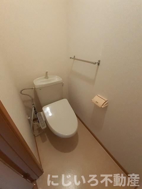 メゾンソレイユBのトイレ
