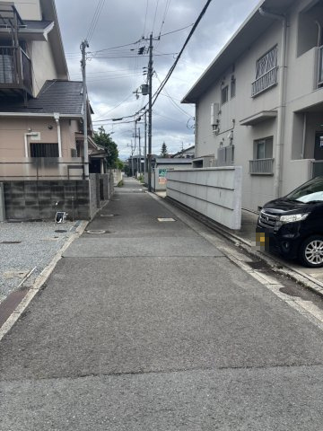クラウンハイツ東高松の周辺