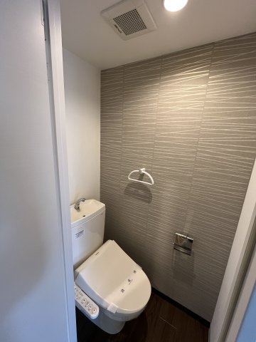札幌市豊平区月寒東五条５丁目の賃貸マンションのトイレ
