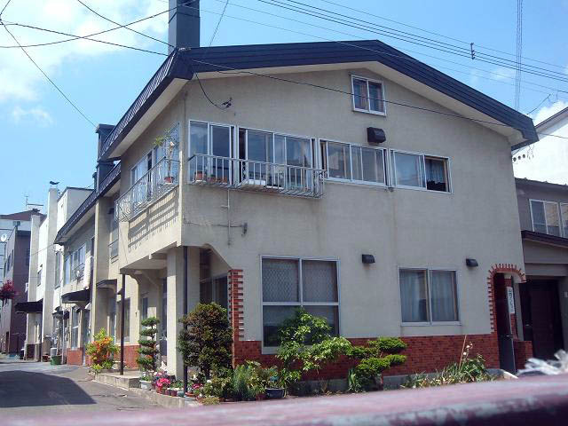 山内マンション