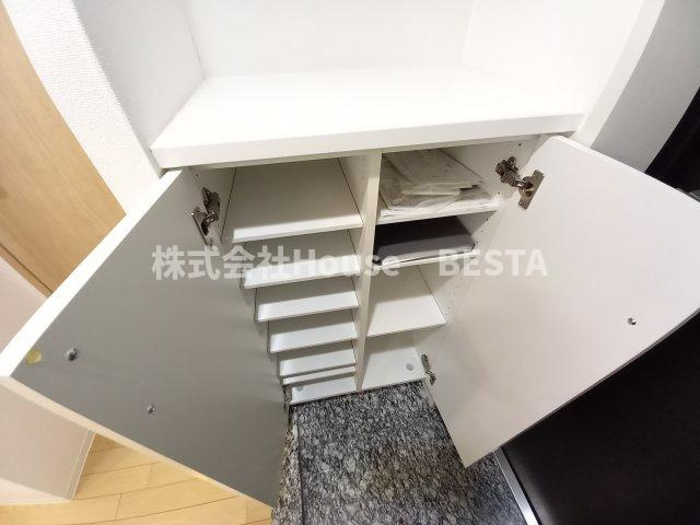 レジュールアッシュ神戸元町の収納