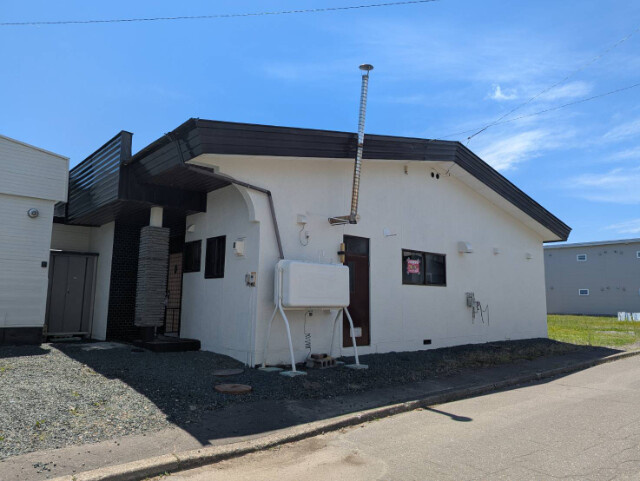 西三輪　山本貸家（右）