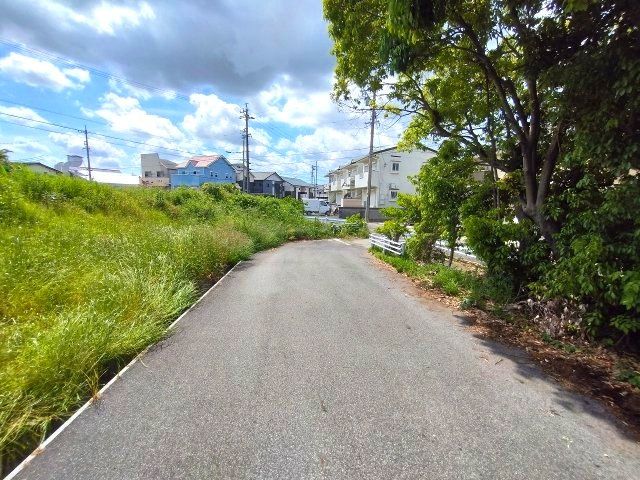 みよし市三好町大慈山　売地の前面道路含む現地写真|2026年5月11日撮影　ご都合のよろしい日時に現地をご案内させて頂きます！是非、お問い合わせお待ちしております!!