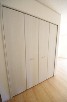 【収納】 | 【仲介手数料無料！！】町田市鶴川4丁目　築後未入居戸建て（全3棟）2号棟　4390万円