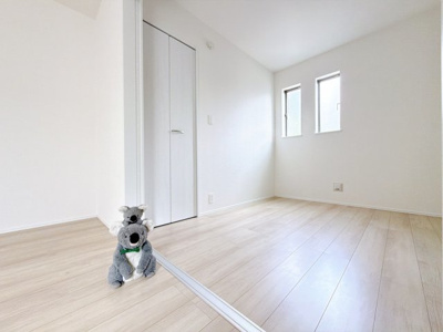 【洋室】 | 前橋市朝日が丘町　新築住宅 | LDKに隣接している洋室。お子様を遊ばせたりお昼寝させたりしながら家事を行えます。