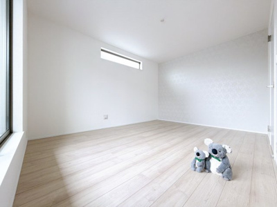 【洋室】 | 前橋市朝日が丘町　新築住宅 | さまざまにカスタマイズしていただけるシンプルなデザインの内装。ご自身で素敵な空間を創り上げられます。