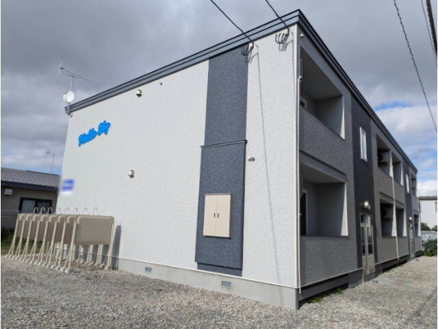 帯広市西十三条南１２丁目のアパート