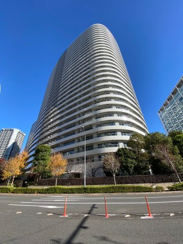 横浜市西区みなとみらい４丁目の賃貸マンションの外観