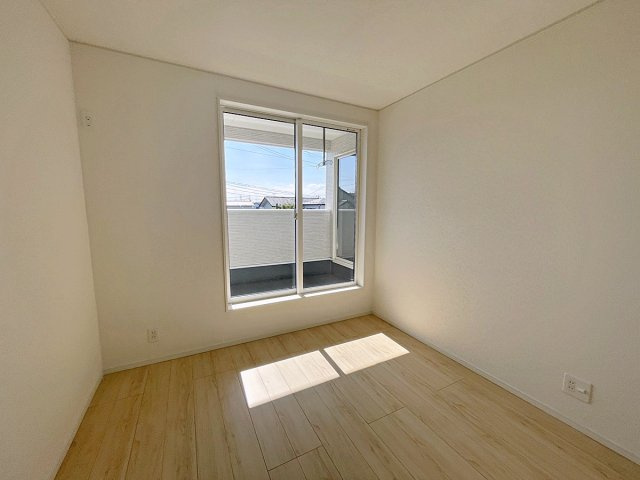新築戸建・新築建売　鏡石町境第5　第一小・鏡石中の洋室|5.2帖の洋室はコンパクトなので空調効率が高く過ごしやすいプライベートルーム！