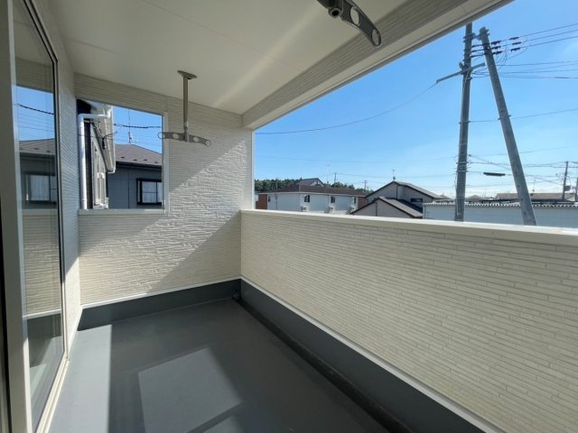 新築戸建・新築建売　鏡石町境第5　第一小・鏡石中のバルコニー|天候の急な変化にも柔軟に対応できる快適なインナーバルコニー！
