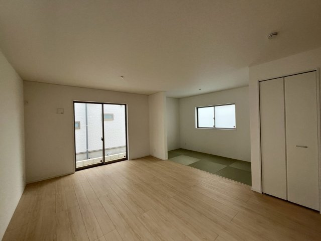 うるま市与那城屋慶名第6　クレイドルガーデン　新築戸建て　全4棟　1号棟の洋室